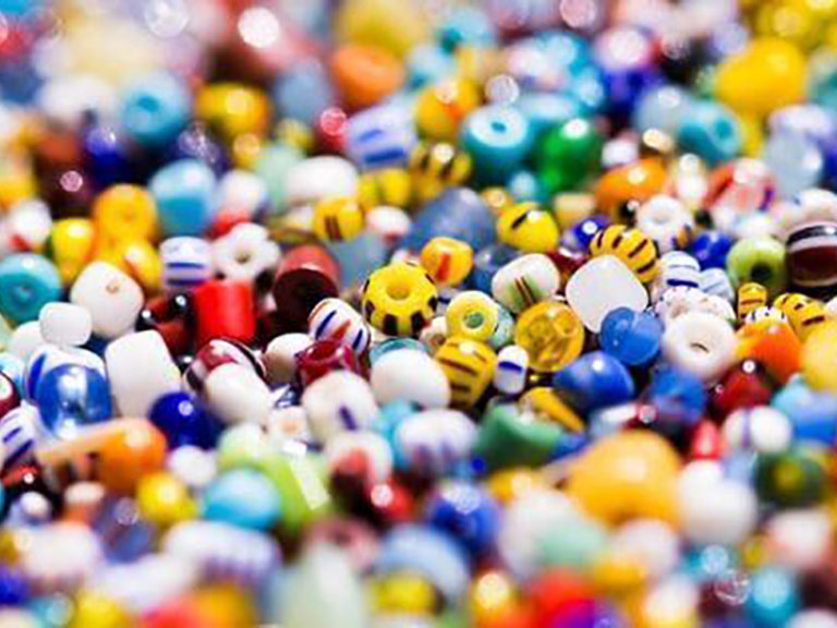 7-Brilliant-Ideas-For-What-to-Do-With-Leftover-Beads-Give-Away-Beads