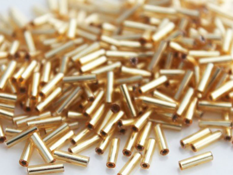 miyuki-6mm-bugle-beads-silver-lined-gold
