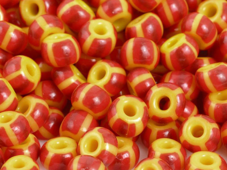 seed-beads-5-0-rocailles-32-yellow-red-stripe-czech-16-grams-2_1600x